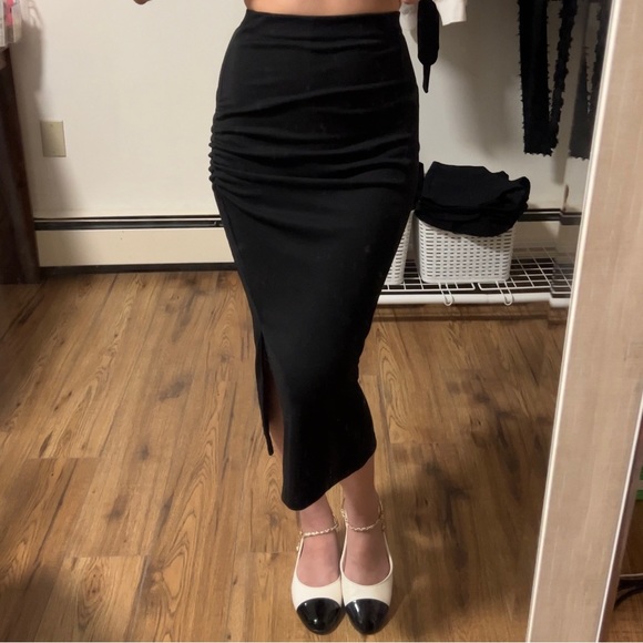 MIDI SKIRT - Picture 3 of 3